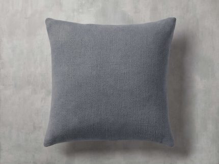 Izzy Pillow